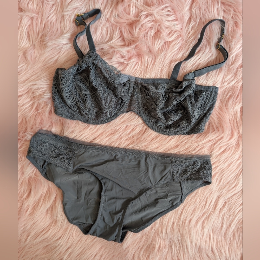 NWOT Lively Unlined Lace Bra + Panty Set - 38C, L